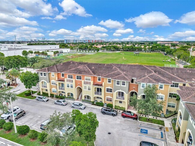 Building Photo - 10870 NW 88th Terrace