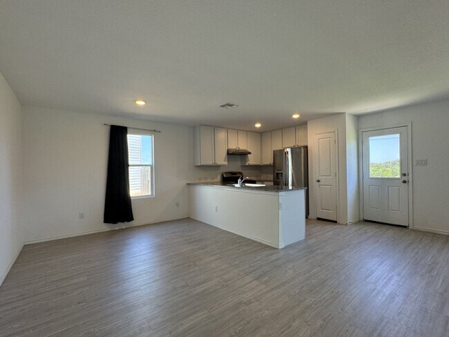 Building Photo - 14803 Brandy Bnd