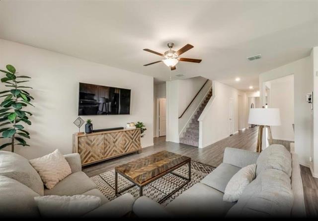 Building Photo - 5816 Pensby Dr