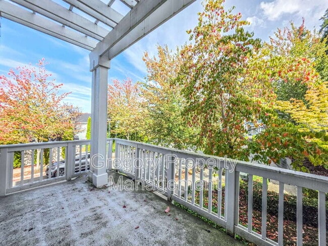 Building Photo - 2018 17th Ave NE