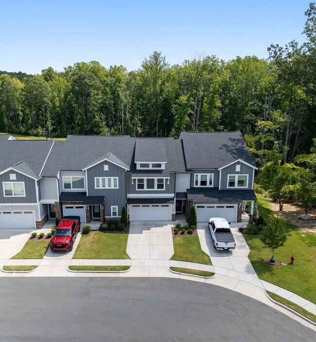 Building Photo - 75 Balfour Run