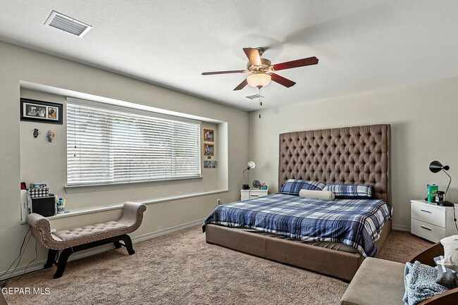 Building Photo - 14812 Hunters Grove Ave