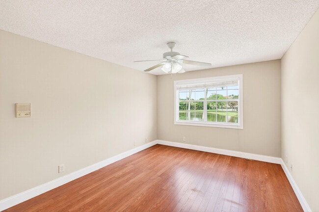 Building Photo - 10574 Wheelhouse Cir