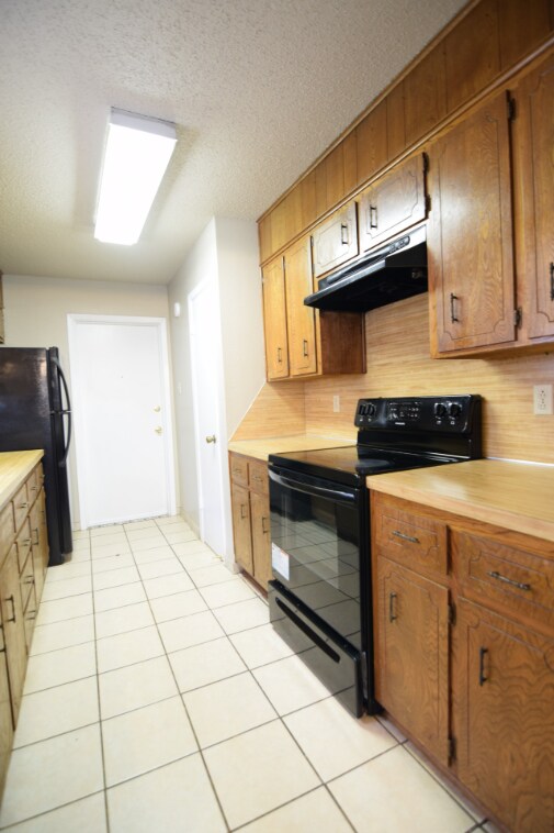 Building Photo - 3311 Johnson Dr