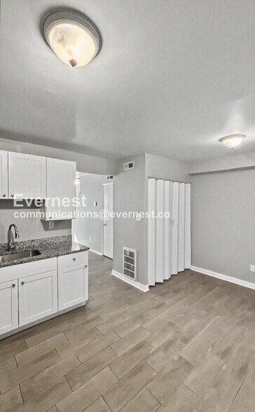 Building Photo - 1319 Minefee St