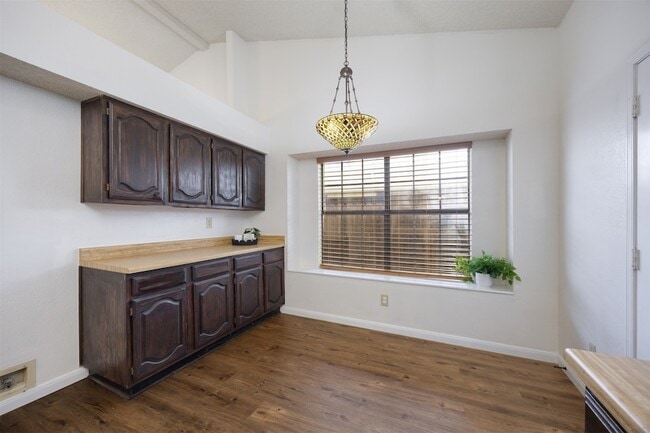 Building Photo - 4504 Keys Dr