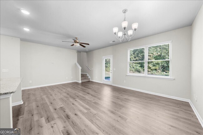 Building Photo - 220 Harrison St