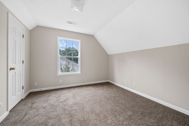 Building Photo - 3 Bedroom Pet friendly Home For Rent Near ...
