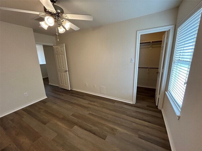 Building Photo - 12338 Packard Bend Trail