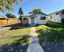 Building Photo - Coming Soon 3-bedroom, 1-bath home