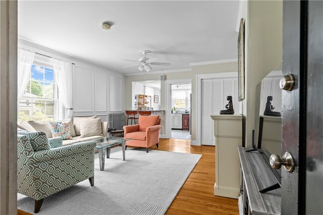 Building Photo - 36 Kay St