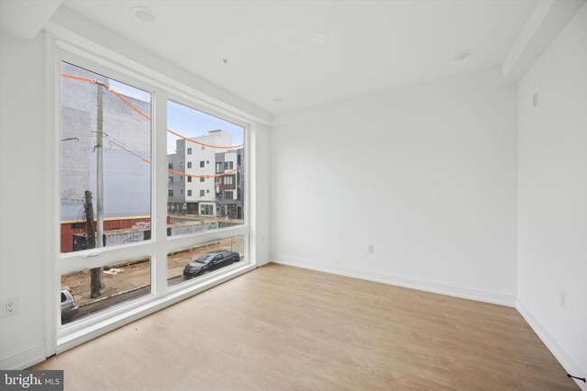 Building Photo - 1614 Ridge Ave