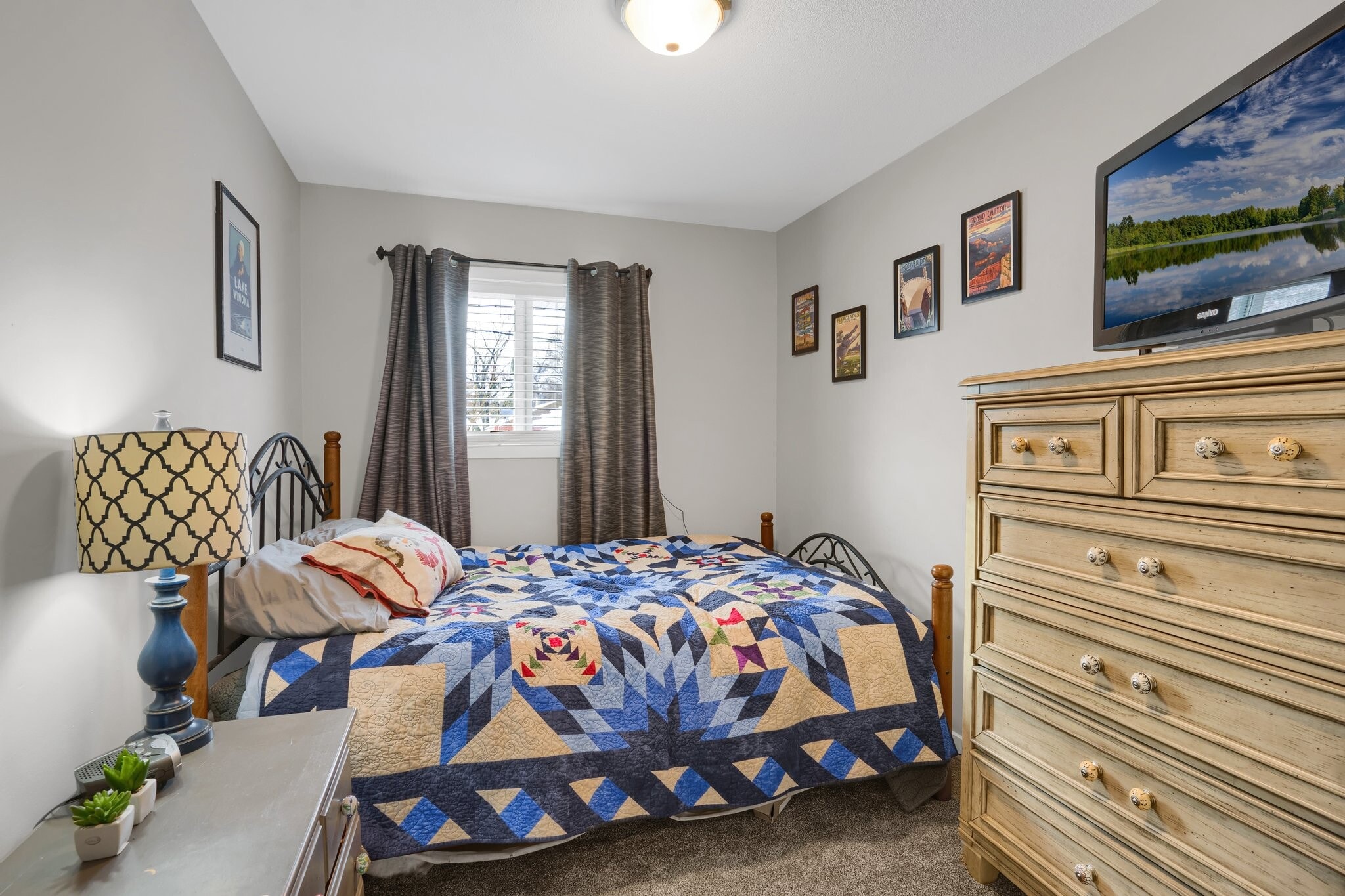 Bedroom 2 - 609 Market St S