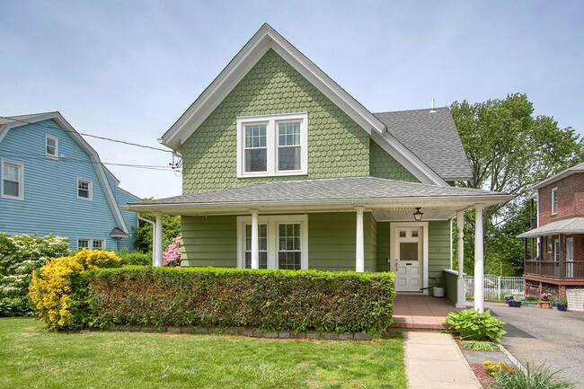Primary Photo - 55 Sherwood Ave