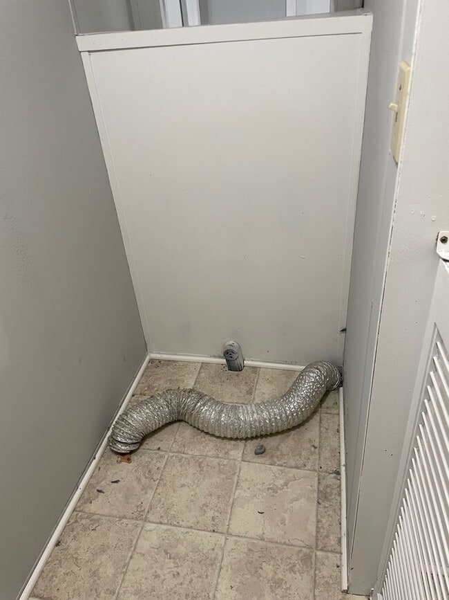 Building Photo - 3 bed 2 bath singlewide