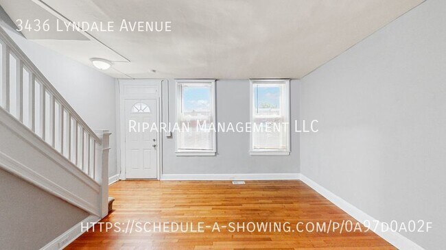 Building Photo - Fully Renovated & Fenced Backyard!