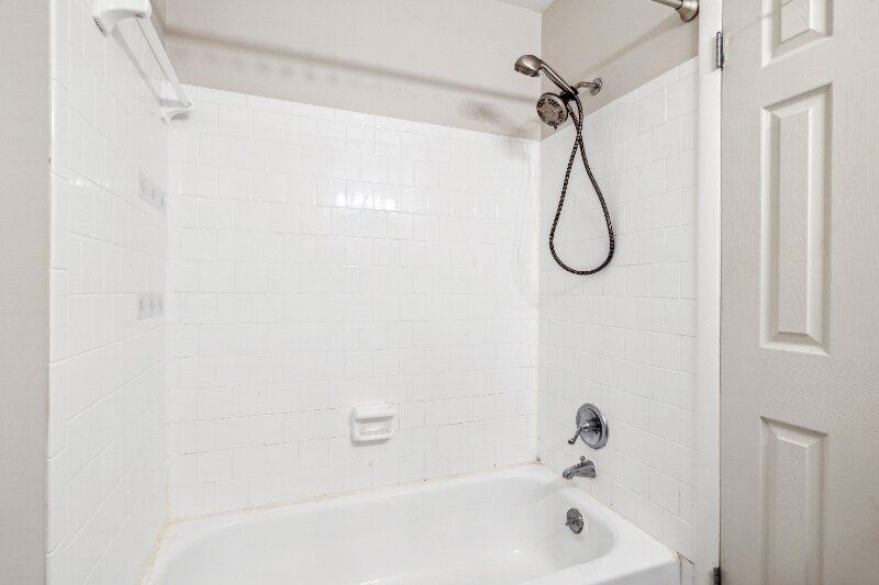 Building Photo - 119 W Orndorff Dr