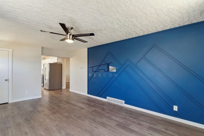 Building Photo - Updated North Ogden 4 Bedroom 2 Bathroom Home!