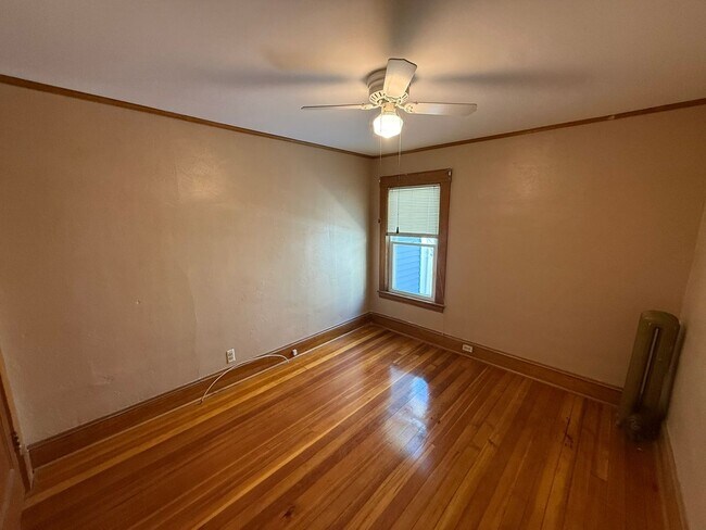 Building Photo - 99-101-101 Mooreland St