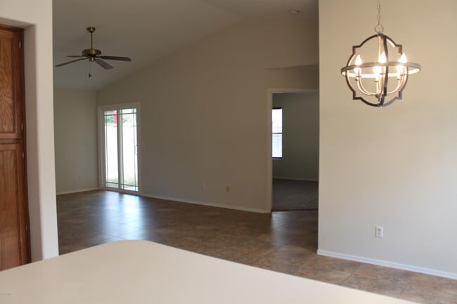 Building Photo - 1017 W Redondo Dr
