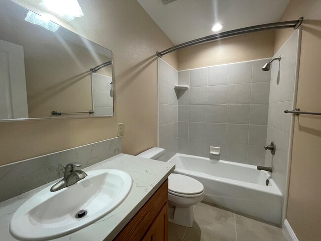 Building Photo - 1 Hidden Brooke Way