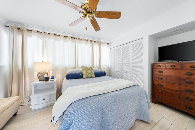 Building Photo - 3563 Longmeadow