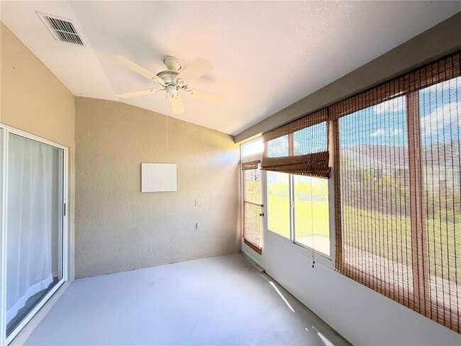 Building Photo - 5044 Gato Del Sol Cir