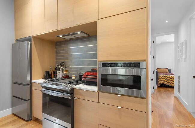 Building Photo - 297 Clifton Pl