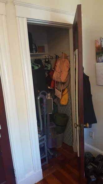 Building Photo - 163 Summer St