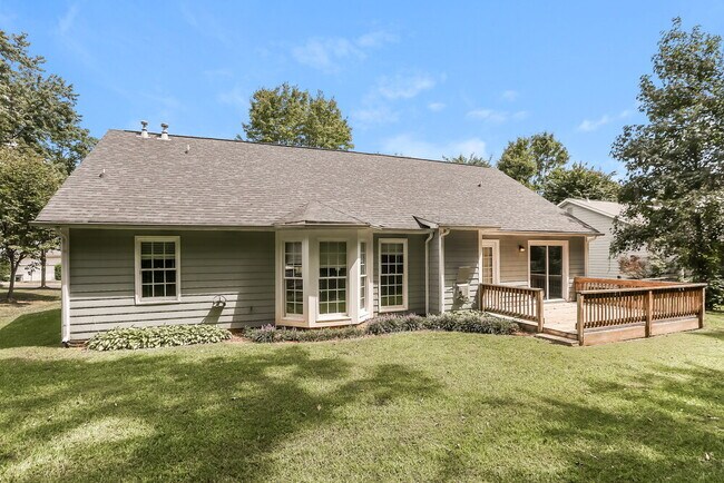 Building Photo - 11621 Long Forest Dr