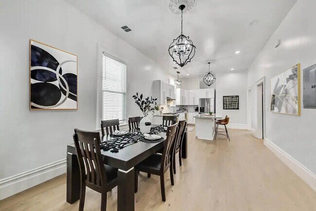 Building Photo - 1662 14th St