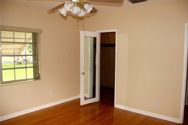 Building Photo - 70 Hammond Dr