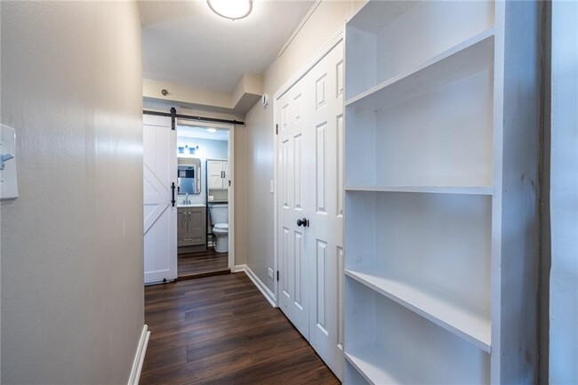 Building Photo - 620 Peachtree St NE