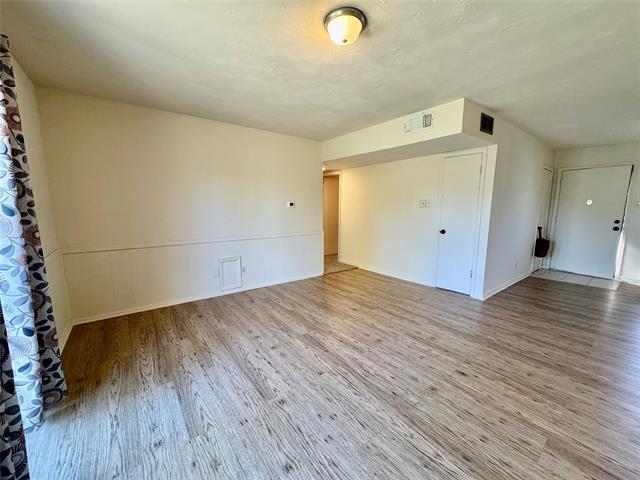 Building Photo - 4101 Lenore Dr