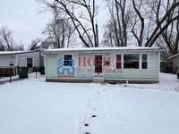 Building Photo - Two Bedroom House | Deposit Special!!!