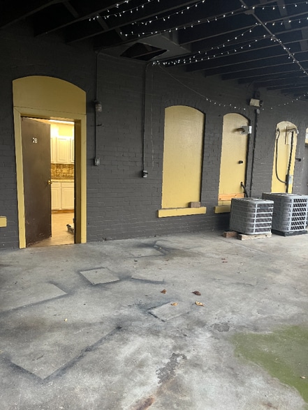 Primary Photo - 1411 McColloch St
