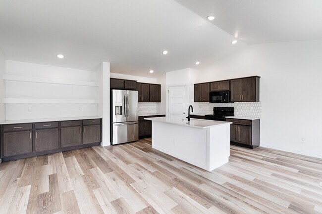 Building Photo - 3069 S Trafori Ave