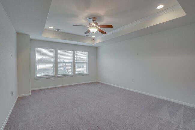 Building Photo - 14005 Hedera Dr