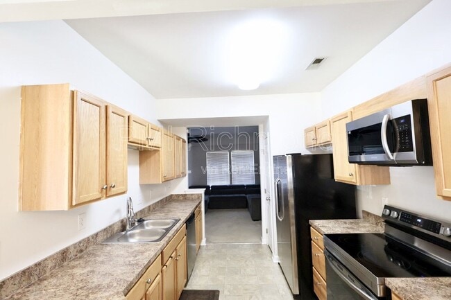 Building Photo - 6120 Belgreen Ct