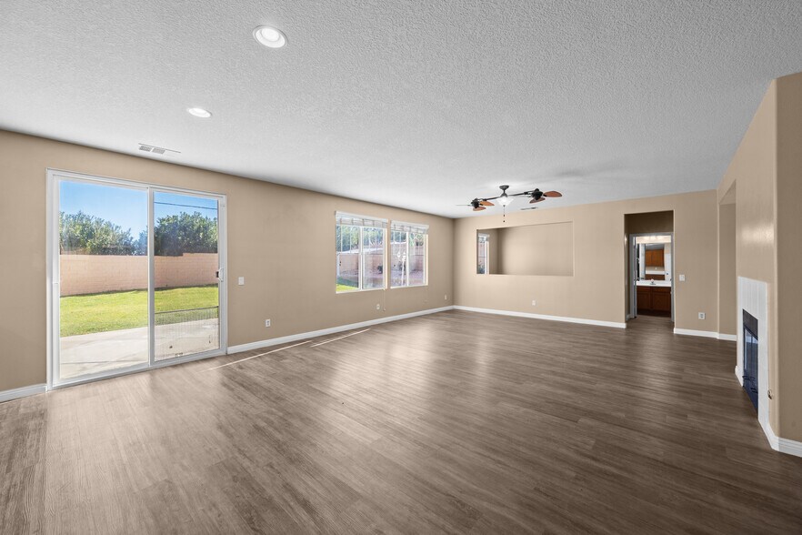 Building Photo - 38442 Wakefield Pl