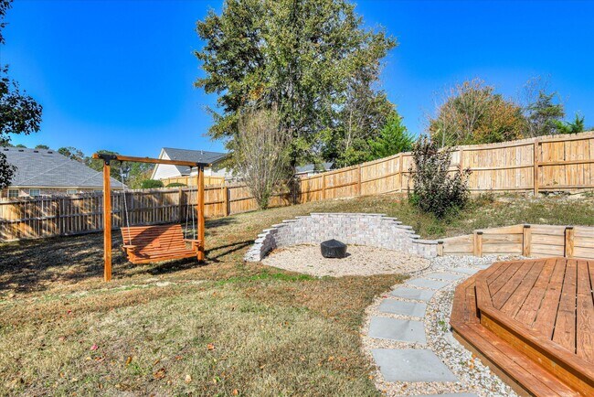 Building Photo - 703 Cannock Loop