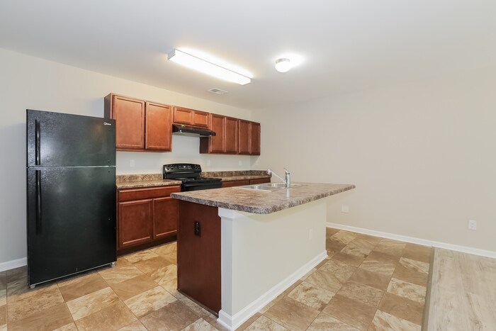 Building Photo - 2108 Belmont Cir NE