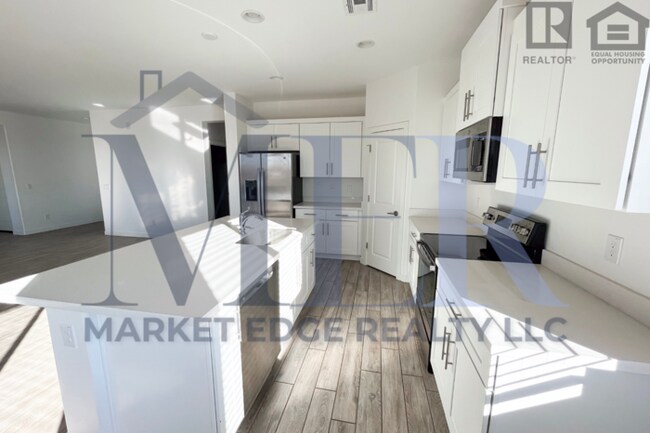 Building Photo - 3Bed/2Bath House in North Scottsdale! $399...