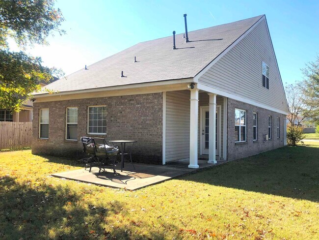 Building Photo - 12138 Longleaf Oak Trail