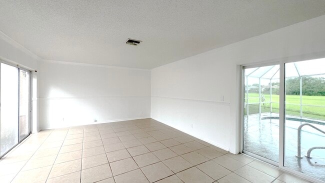 Building Photo - 10919 Mainsail Dr