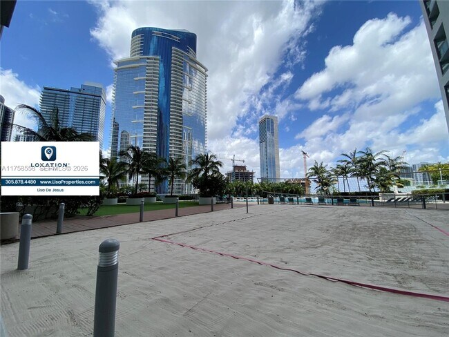 Building Photo - 888 Biscayne Blvd