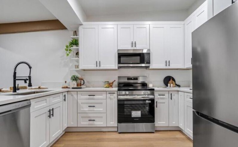 All Stainless Steel Appliances - 2335 Caringa Way