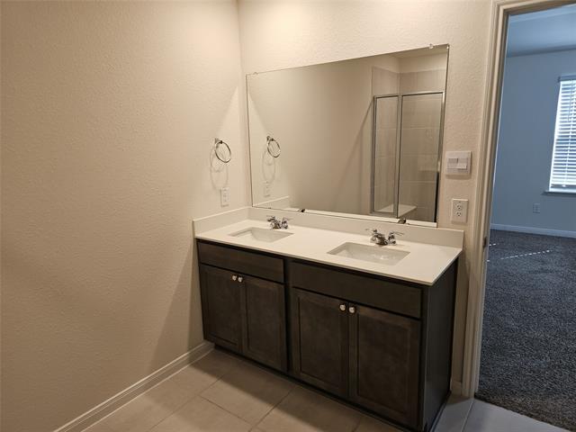 Building Photo - 903 Emerald Gate Dr