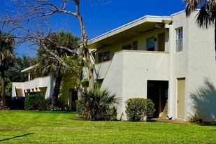 Building Photo - Villa Rica Apartments