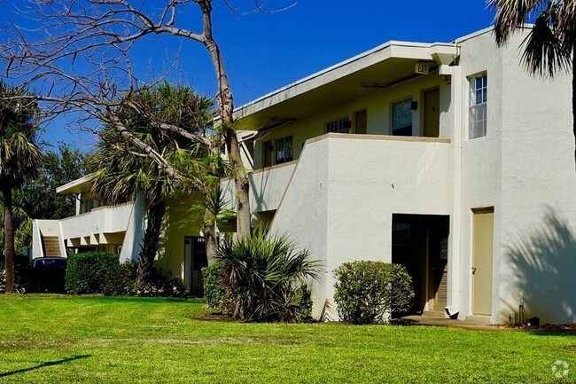 Building Photo - Villa Rica Apartment Home